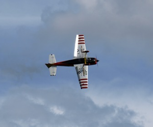 Merkmale Modellflugversicherung silbernes Modellflugzeug
